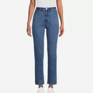 New No Boundaries Junior Straight  Medium Wash High Rise Mom Jeans, size 11